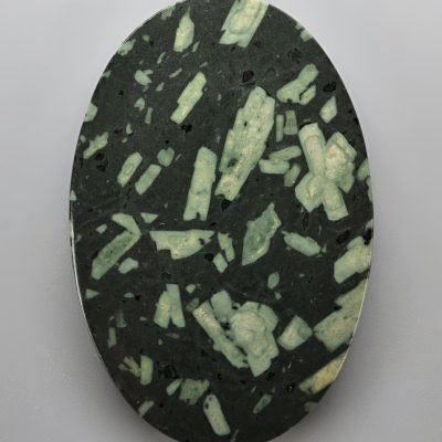 Ancient-green-porphyry-93.57-ct.jpg