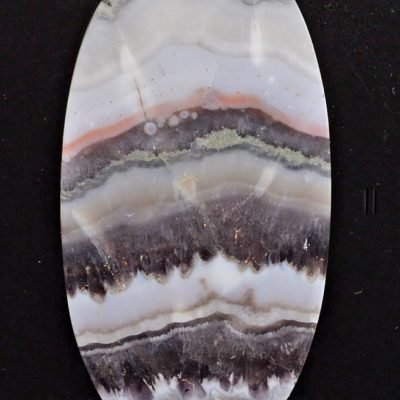 Banded-amethyst-82.03-ct.jpg