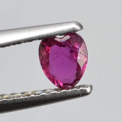 Corundum-0.31-ct.jpg