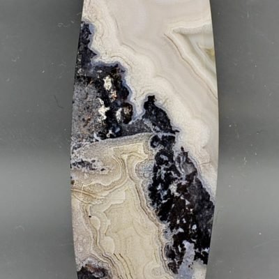 Crazy-lace-agate-66.18-ct.jpg