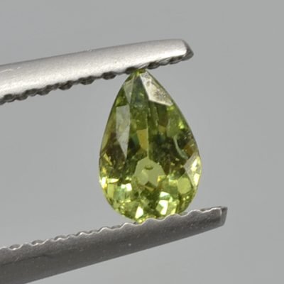 Demantoid-0.49-ct.jpg