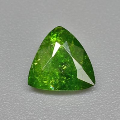 Demantoid-0.77-ct.jpg