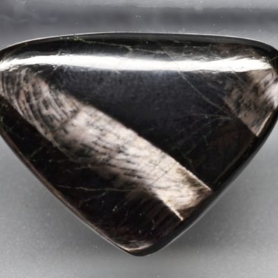 Hypersthene-39.63-ct.jpg