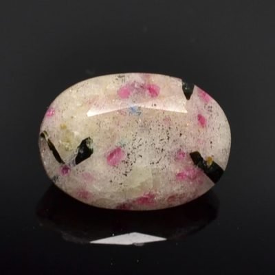 Kakortokite-8.36-ct.jpg