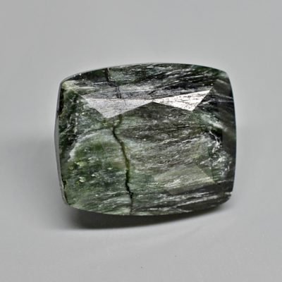 Lizardite-2.33-ct.jpg
