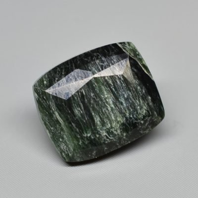 Lizardite-3.36-ct.jpg