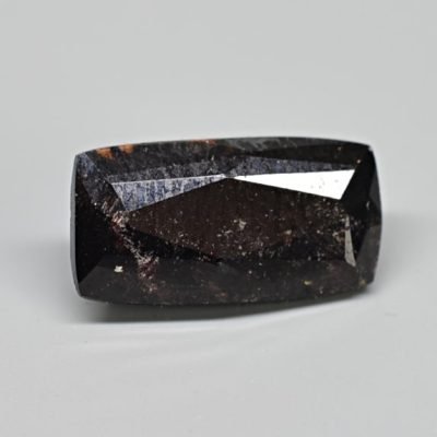 Manganoan-vesuvianite-hausmannite-3.03-ct.jpg