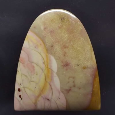 Misty-mountain-jasper-67.47-ct.jpg
