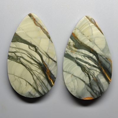 Morrisonite-pair-63.37-ct.jpg