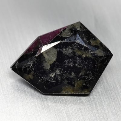 Nepheline-eudyalite-3.89-ct.jpg