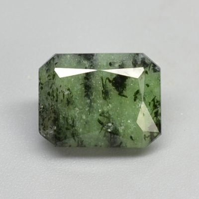 Pargasite-in-zoisite-4.85-ct.jpg