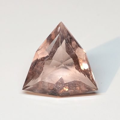 Pink-fluorite-5.64-ct.jpg