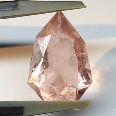 Pink-fluorite-6.43-ct.jpg