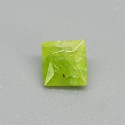 Pyromorphite-0.30-ct.jpg