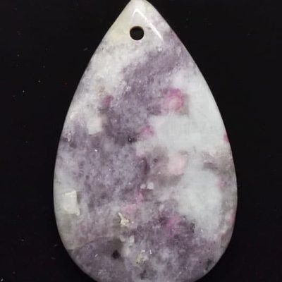 Quartz-with-lepidolite-tourmaline-58.76-ct.jpg