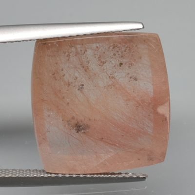Quartz-with-pink-amphibole-17.11-ct.jpg