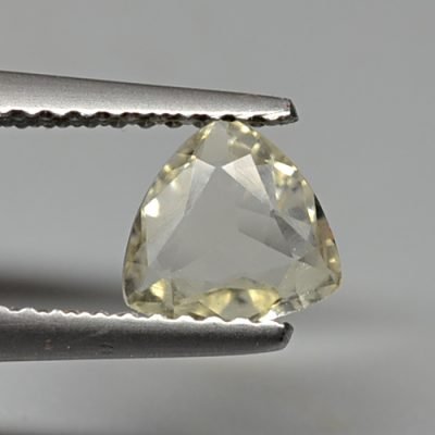 Richterite-0.62-ct.jpg