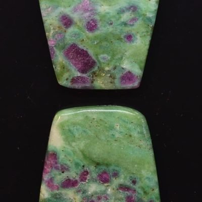 Ruby-in-fuchsite-53.84-ct.jpg