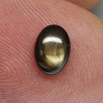 Star-sapphire-1.06-ct.jpg