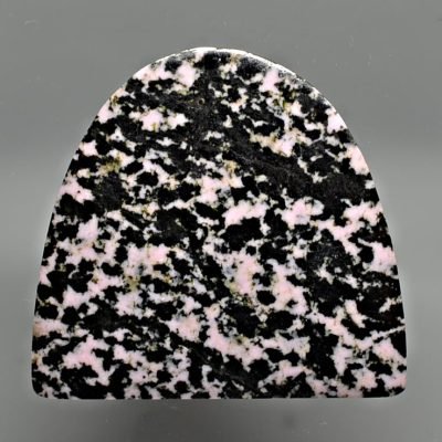 Thulite-black-jade-54.36-ct.jpg