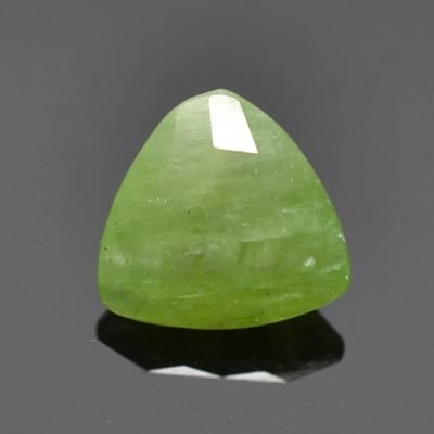 Tremolite-0.69-ct.jpg