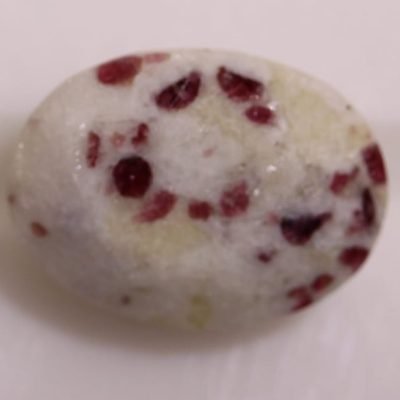 Y10305.jpg