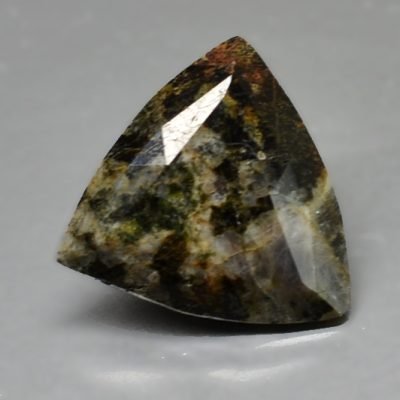 potassic-ferro-chloro-sadanagaite-3.82-ct.jpg